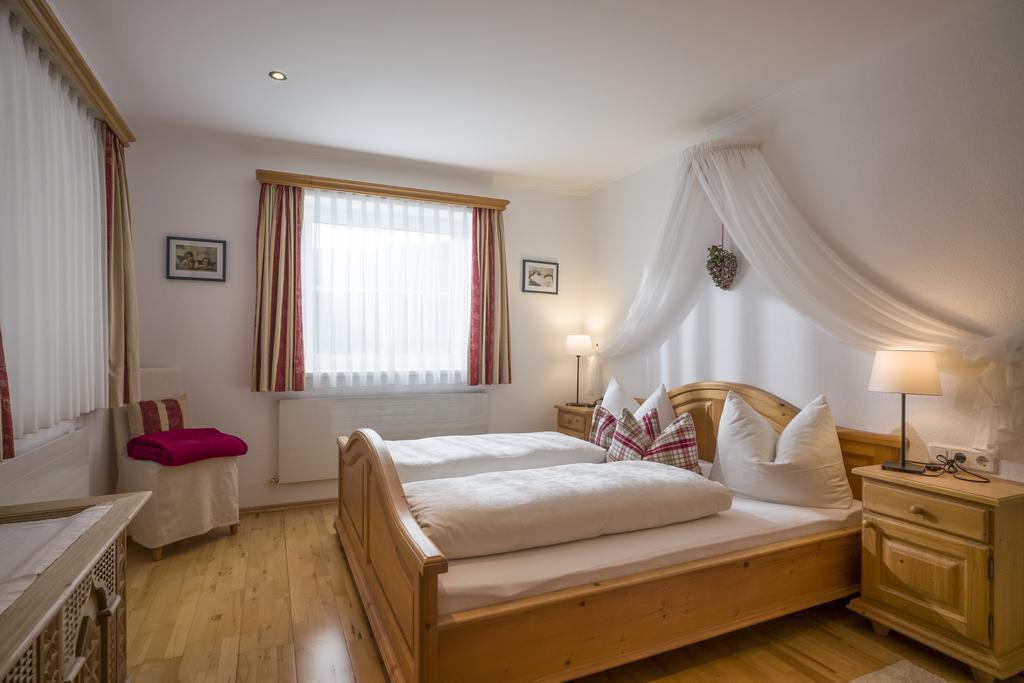 Haus Mader Lägenhet Hippach Exteriör bild