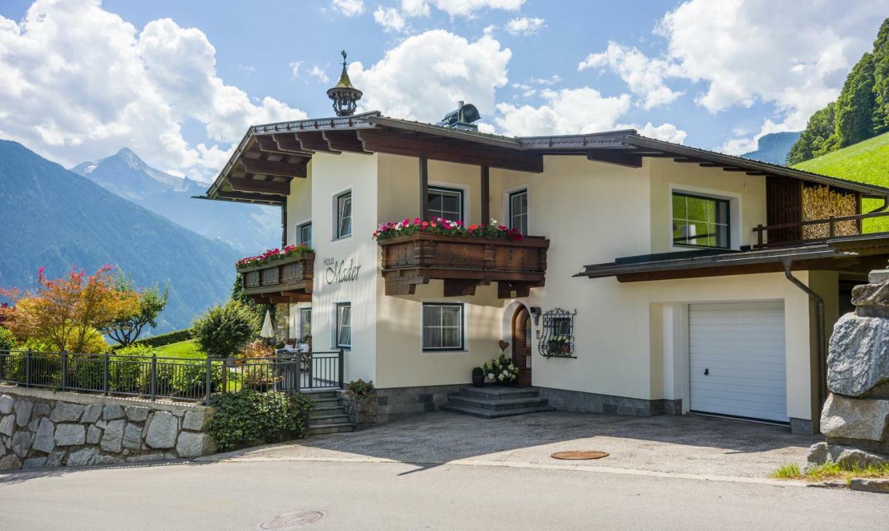 Haus Mader Lägenhet Hippach Exteriör bild